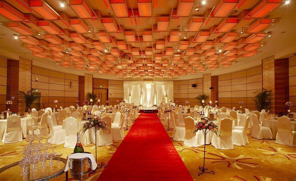 Grand Millennium Shanghai Hongqiao Ресторан фото