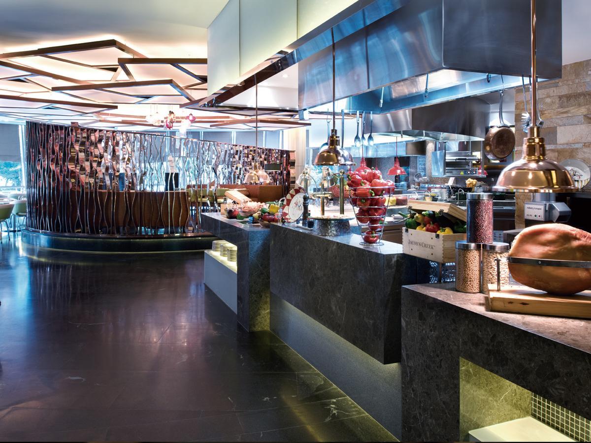 Grand Millennium Shanghai Hongqiao Экстерьер фото