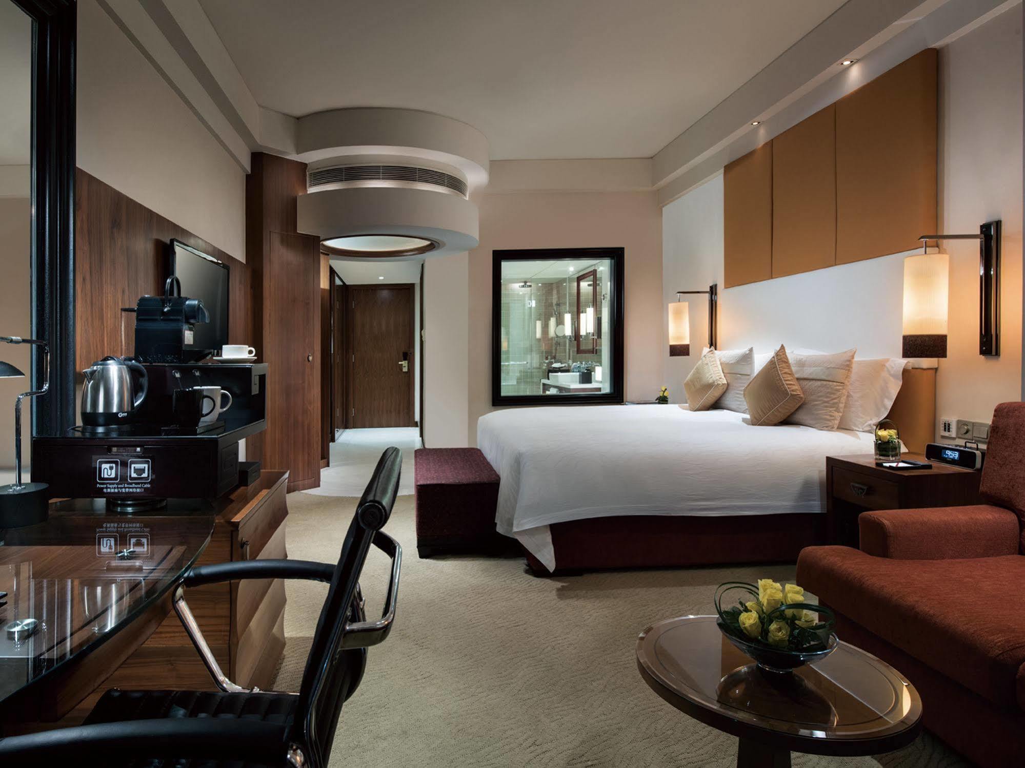 Grand Millennium Shanghai Hongqiao Экстерьер фото